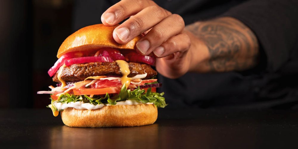 QUORNPRO INTRODUCES NEW VEGAN 'BEEF' BURGER